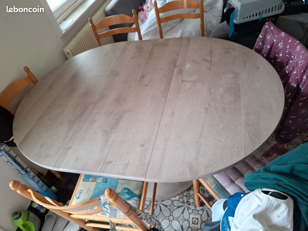 Table bois et chaises (image 4)