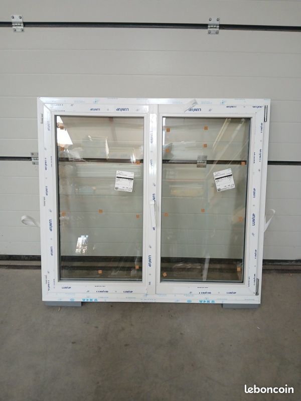 Fenêtre PVC 2 vantaux avec oscillo battant (image 1)