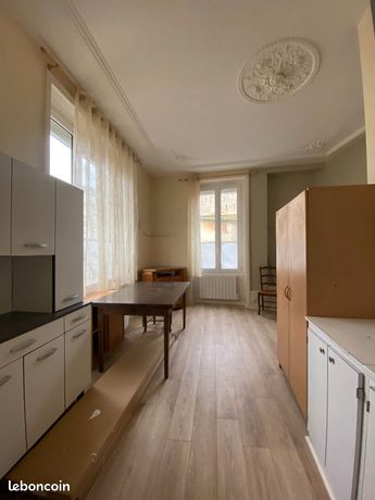 Studio 1 pièce 25 m²