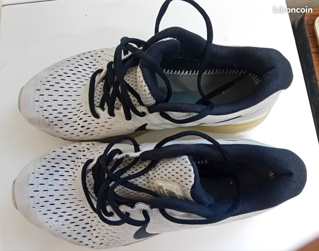 Chaussures Nike taille 40 (image 4)