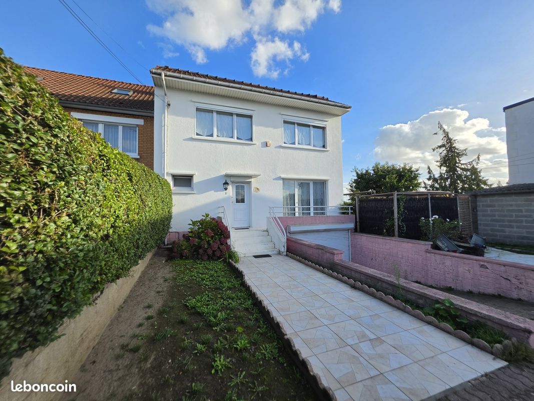 Maison 6 pièces 107 m² · à Annezin · 107 m² · 159 000 €