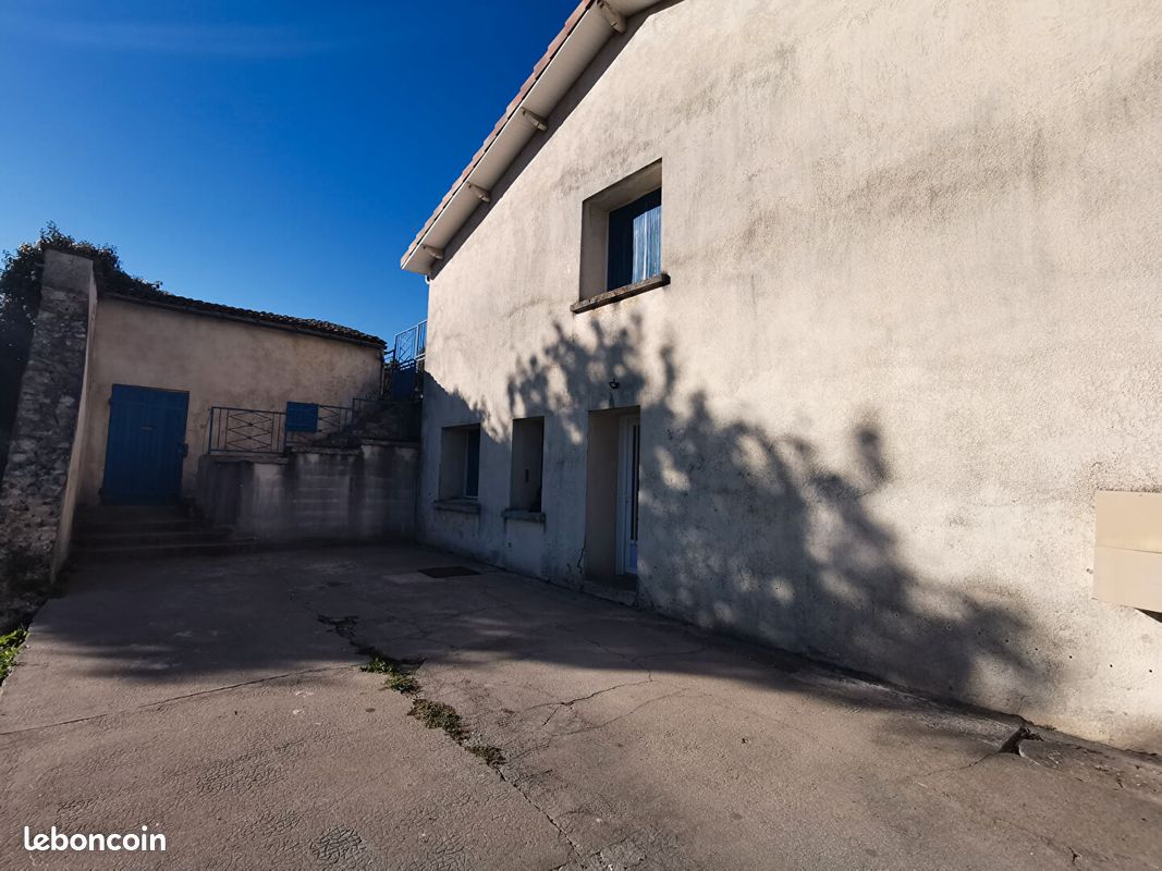 Maison 4 pièces 94 m² - Saint-Jean-d'Angély 17400 (image principale 11)