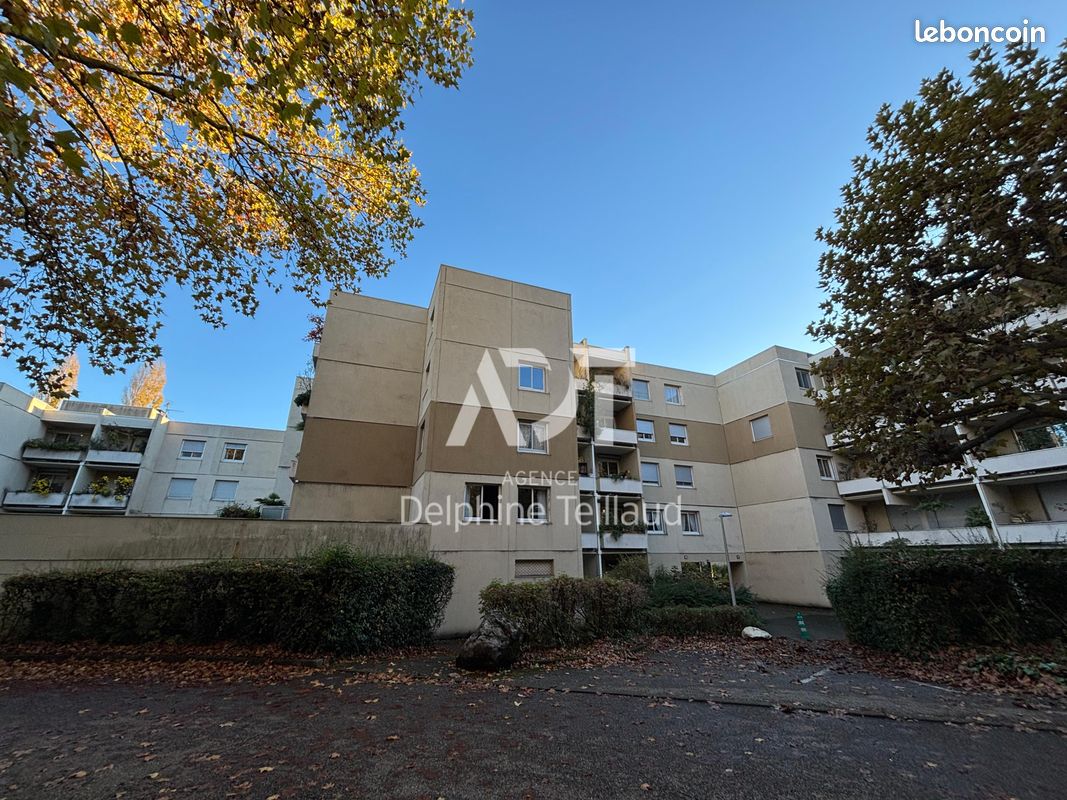 Appartement 3 pièces 78 m² · à Meylan · 78 m² · 997 €