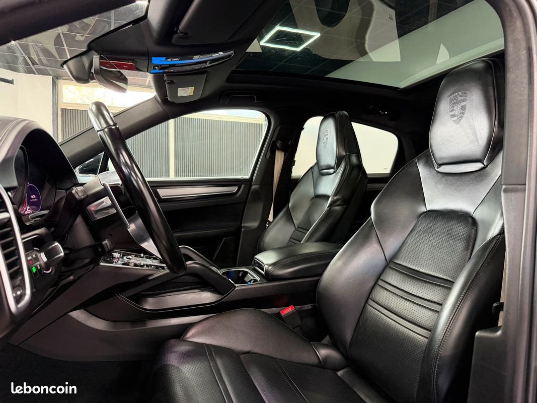 Porsche cayenne iii coupe 3.0 v6 e-hybrid 462 platinum edition tiptronic bva grosse configration (image 8)