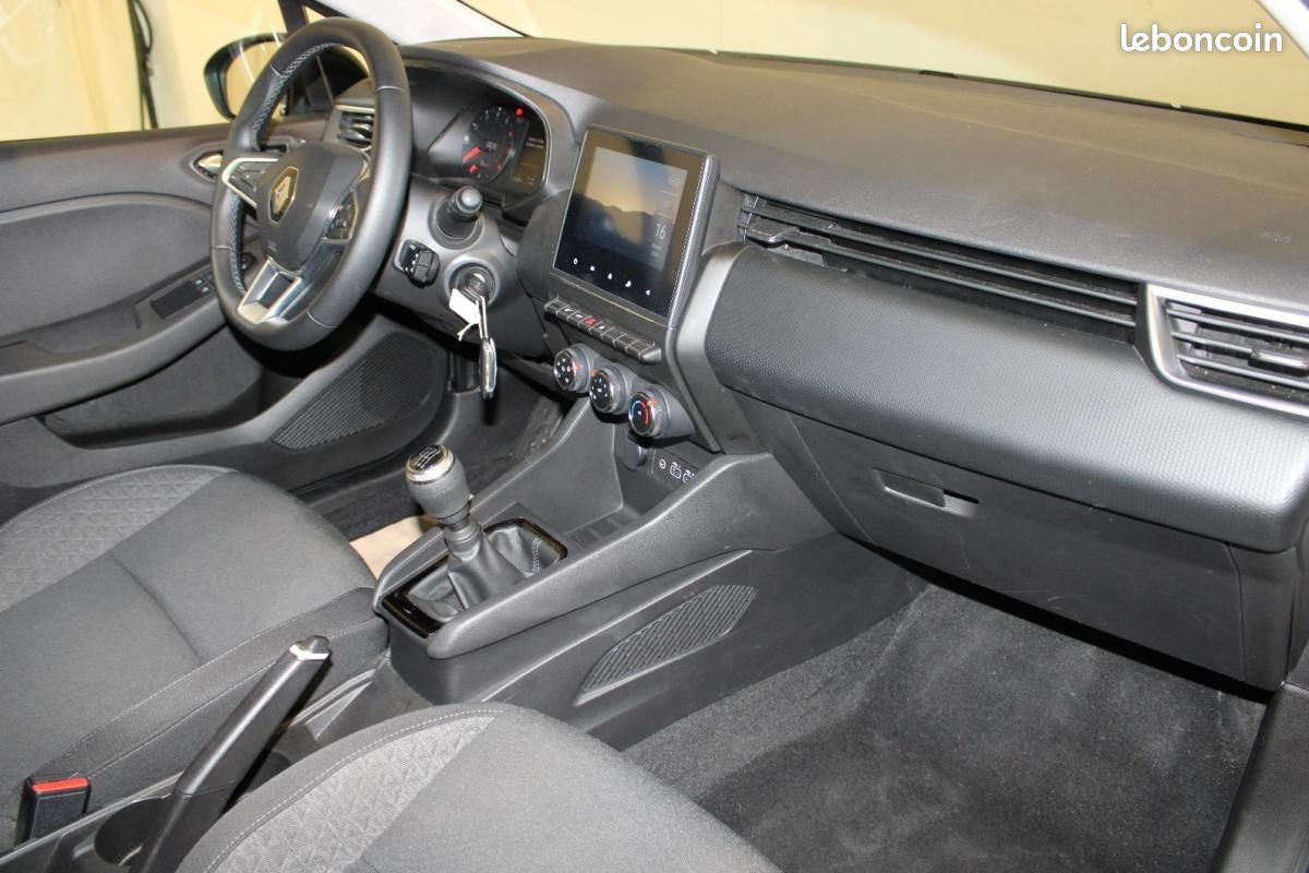 Renault Clio V TCe 90 Equilibre (image 10)