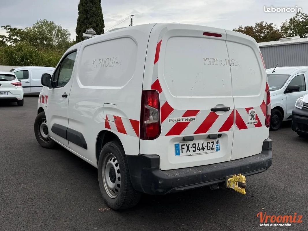 Peugeot Partner BHDI 100 PREMIUM 3Pl. CAMERA+RADAR DITRIB.+CT OK (GALERIE POSSIBLE) 1ermain 2021 (image 7)
