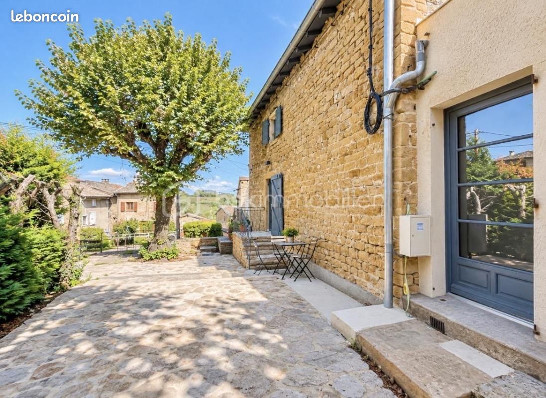 Appartement 4 pièces 88 m² · à Porte des Pierres Dorées · 88 m² · 249 000 €