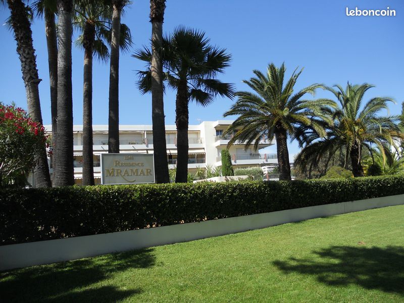 Appartement 1 pièce 25 m² · à Saint-Laurent-du-Var · 25 m² · 630 €/mois
