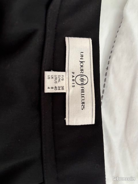 Robe Marron à Fleurs Ann Taylor - Taille US 8 / UK 12, Neuve Sans étiquette, Sans Manches