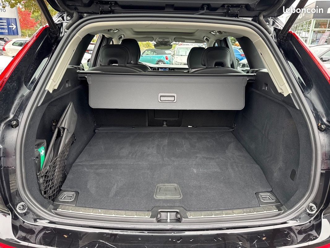 VOLVO XC60 T6 AWD Hybride rechargeable 253 ch+145 ch Geartronic 8 Plus Style Dark (image 7)