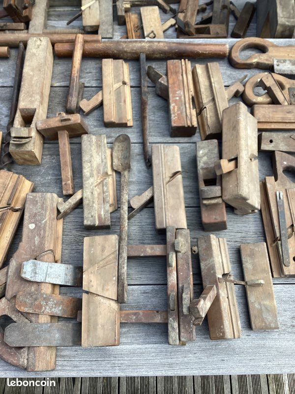 Outils Anciens Ébéniste À VENDRE! - FR
