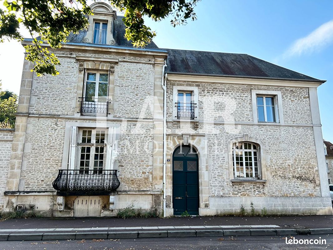 Maison 8 pièces 274 m² · à Argentan · 274 m² · 219 400 €