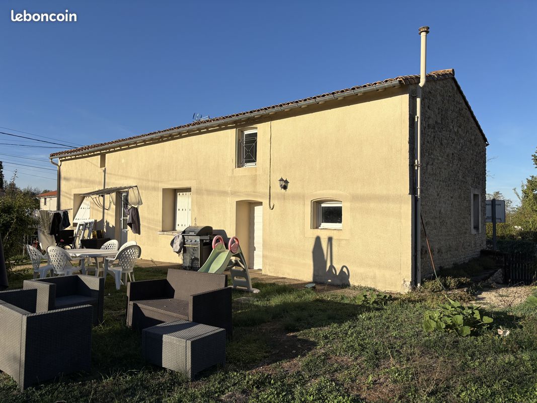 Maison 4 pièces 80 m² · à Sainte-Néomaye · 80 m² · 750 €/mois