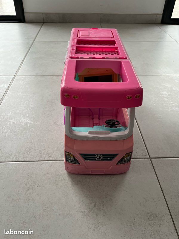 Camping car Barbie (image 2)
