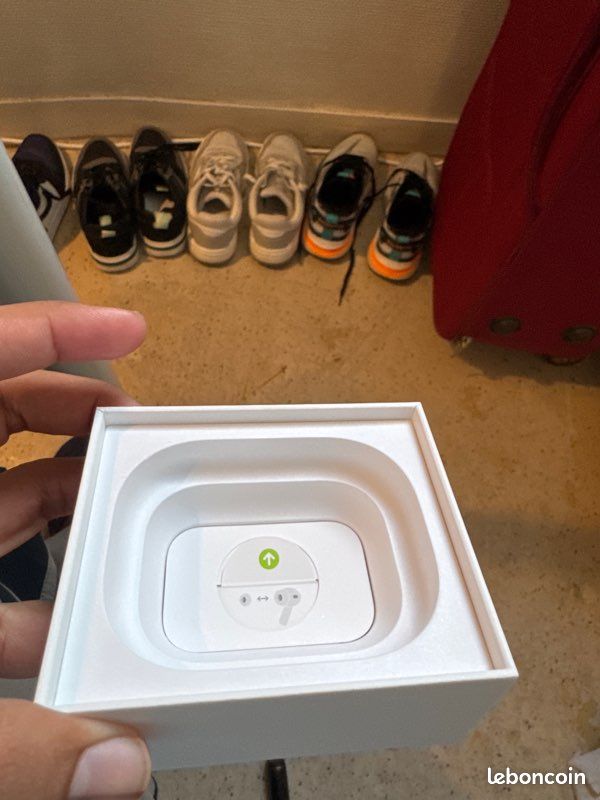 AirPods Pro 3 – Like New – 2 Months Old (image 11)