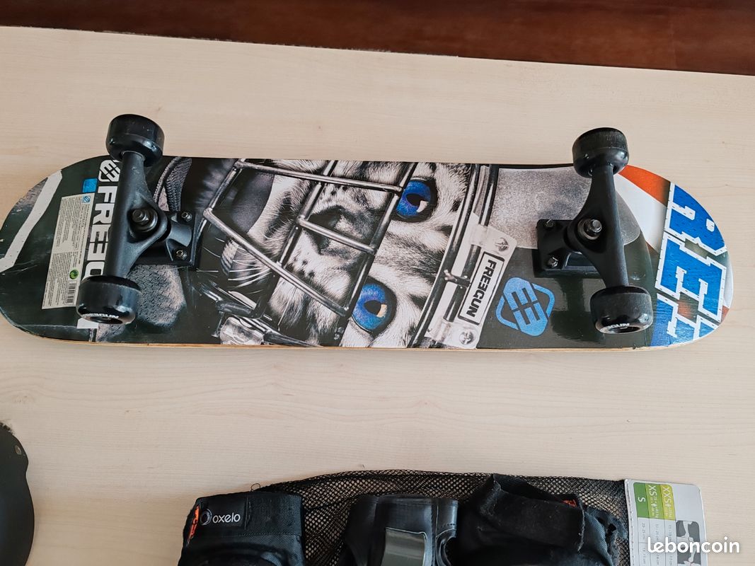 Skateboard freegun et protections (image 2)