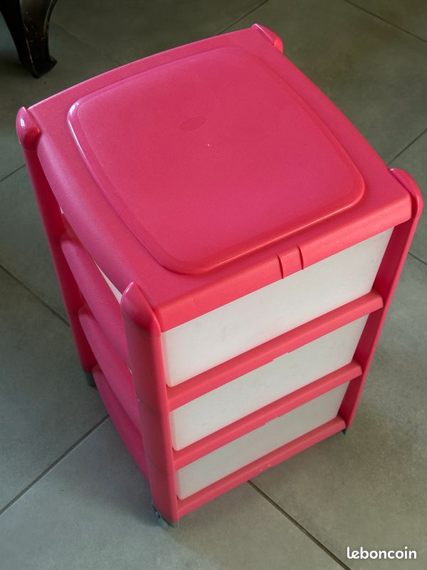 Rangement plastique rose roulant (image 4)