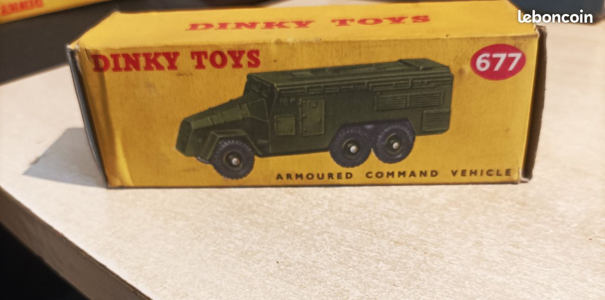 Dinky Toys 677 - Véhicule De Commandement Blindé - Made UK