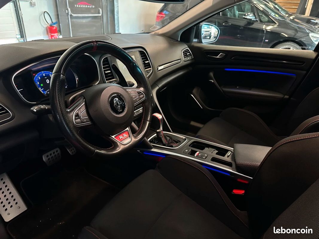 RENAULT MEGANE IV BERLINE TCe 280 EDC RS - TOIT OUVRANT (image 25)
