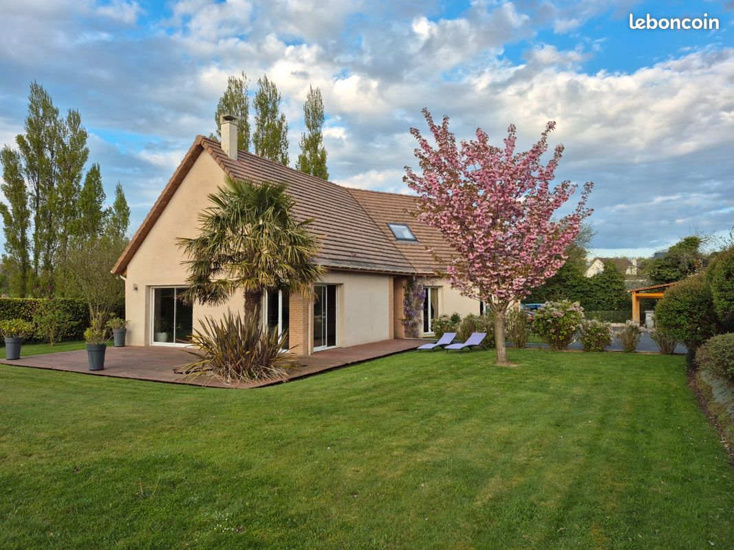 Maison 8 pièces 185 m² · à Froberville · 185 m² · 365 000 €