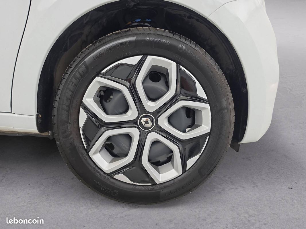 RENAULT Twingo III SCe 65 Equilibre (image 21)