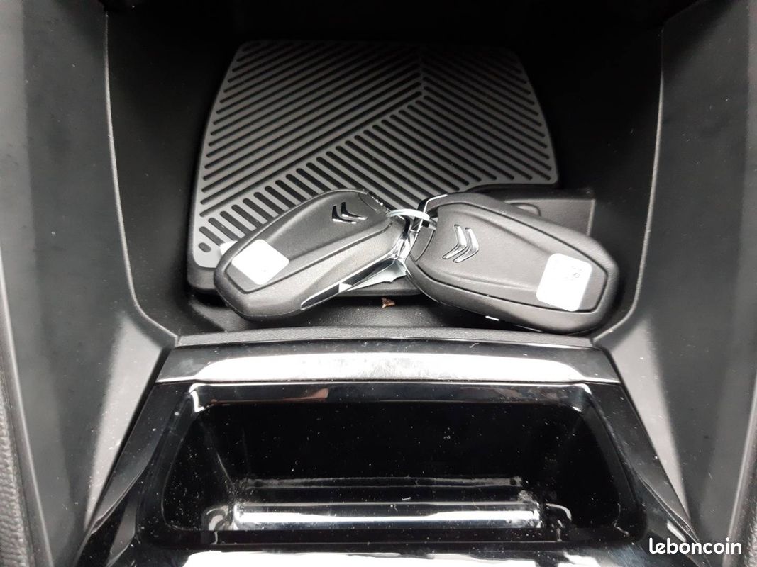 CITROEN C4 BlueHDi 130 EAT8 Max (image 28)