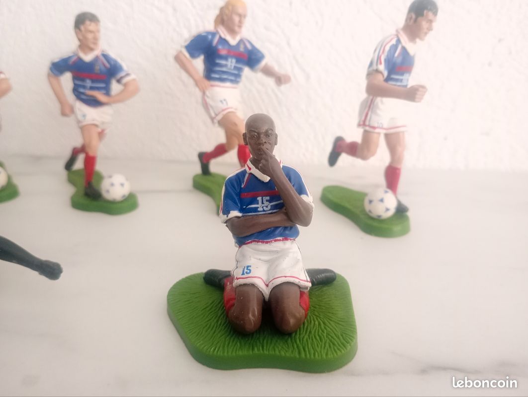 Figurine Ancienne Starlux Joueur De Football Maillot Blanc N°4 - 1:32 - Occasion