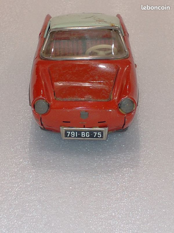 Renault 16 beige Joustra jouet ancien tôle et plastique