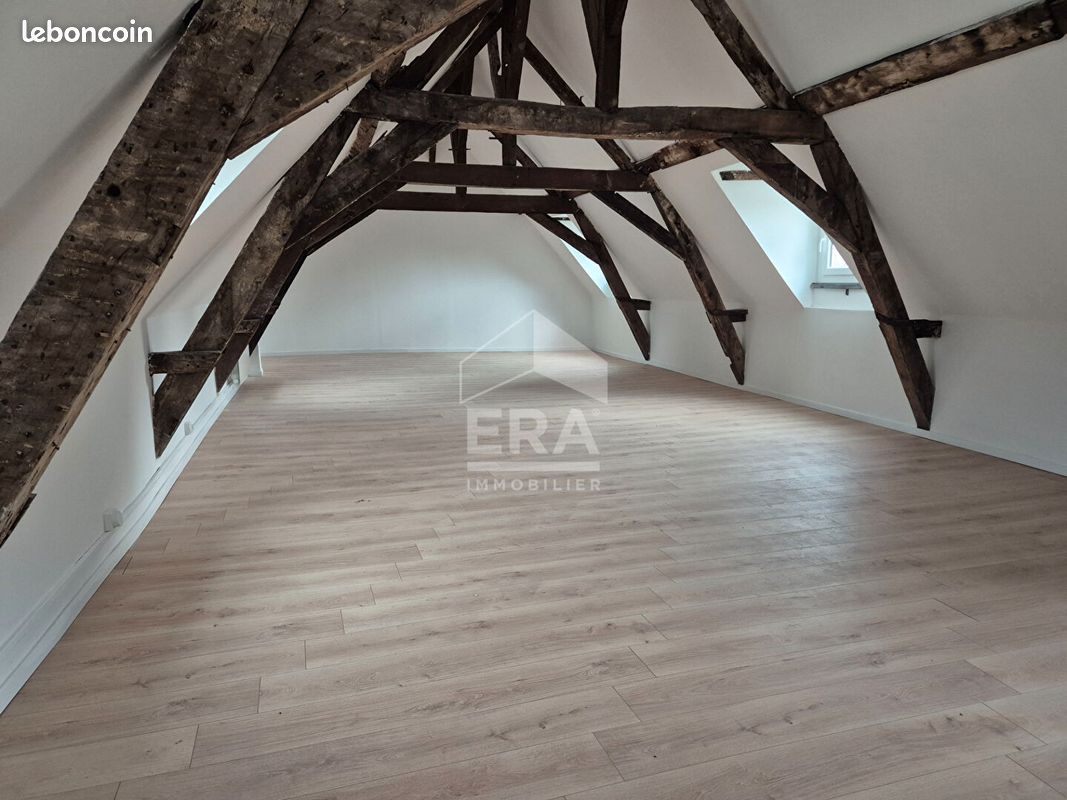 Maison 8 pièces 242 m² · à Douai · 242 m² · 470 000 €