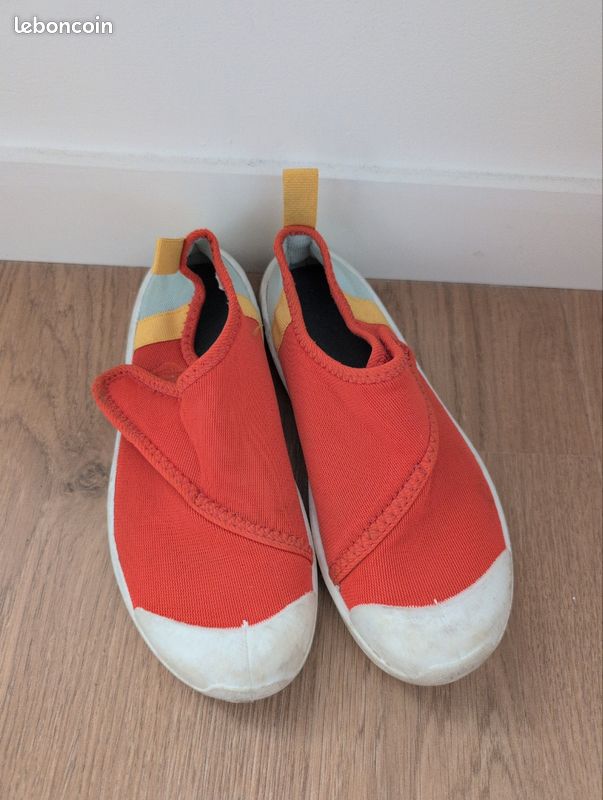 Chaussure aquatique T30-31 (image 1)