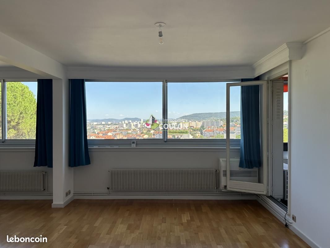 Appartement 3 pièces 79 m² · à Chamalières · 79 m² · 900 €