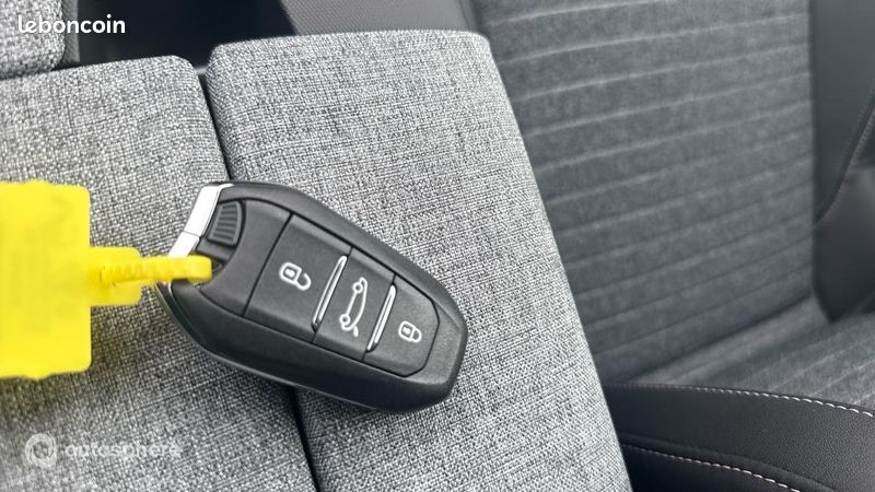 Peugeot 3008 Electrique 210ch Batterie 73 kWh Allure (image 16)