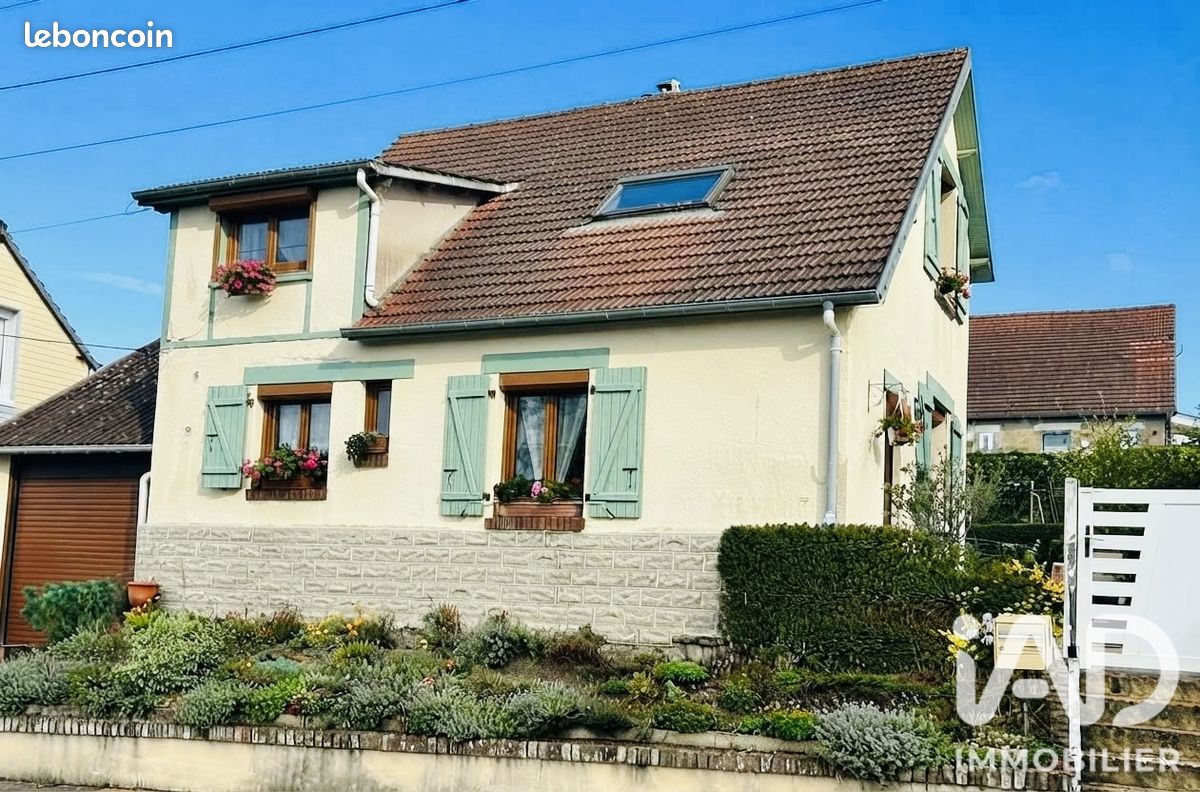 Maison 3 pièces 76 m² · à Neufchâtel-en-Bray · 76 m² · 166 000 €