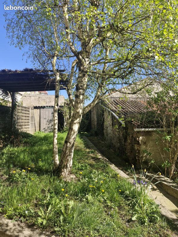Maison 6 pièces 120 m² · à Cholet · 120 m² · 990 €