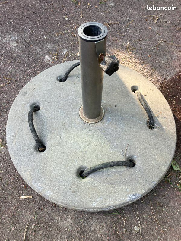 Pied Parasol Béton (image 1)