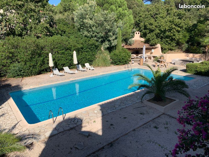 Maison 8 pièces 380 m² · à Sainte-Maxime · 380 m² · 1 650 000 €