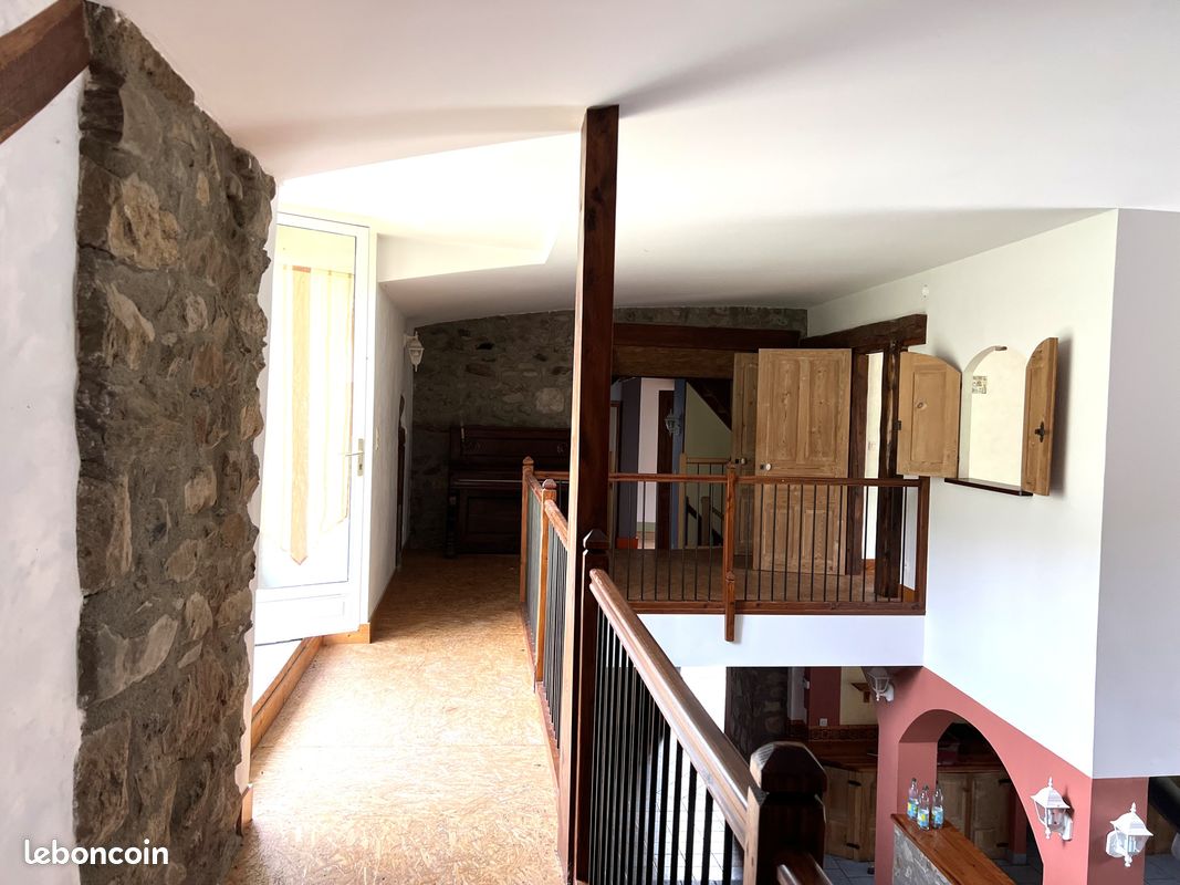 Ferme 8 pièces 281 m² (image 18)