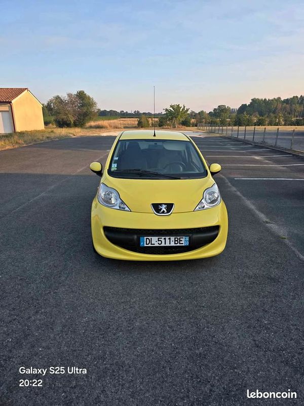 2006 Peugeot 107 (image 1)