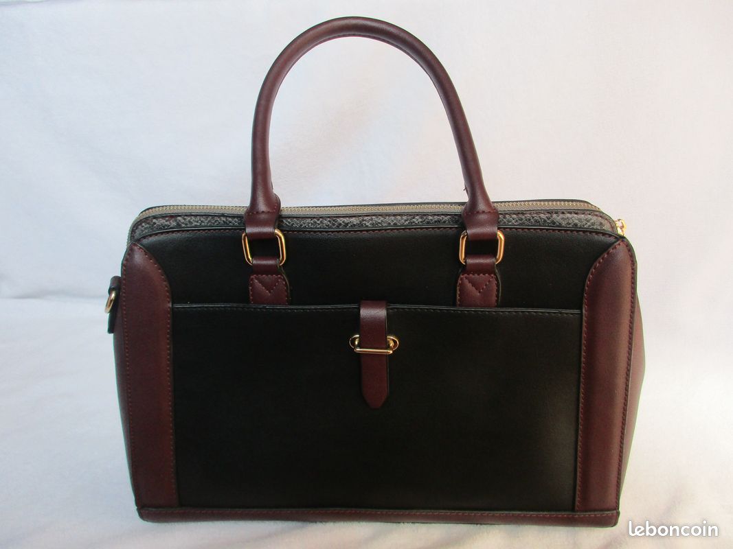 Sac à main de ville, rouge bordeaux et noir en simili cuir (image 1)