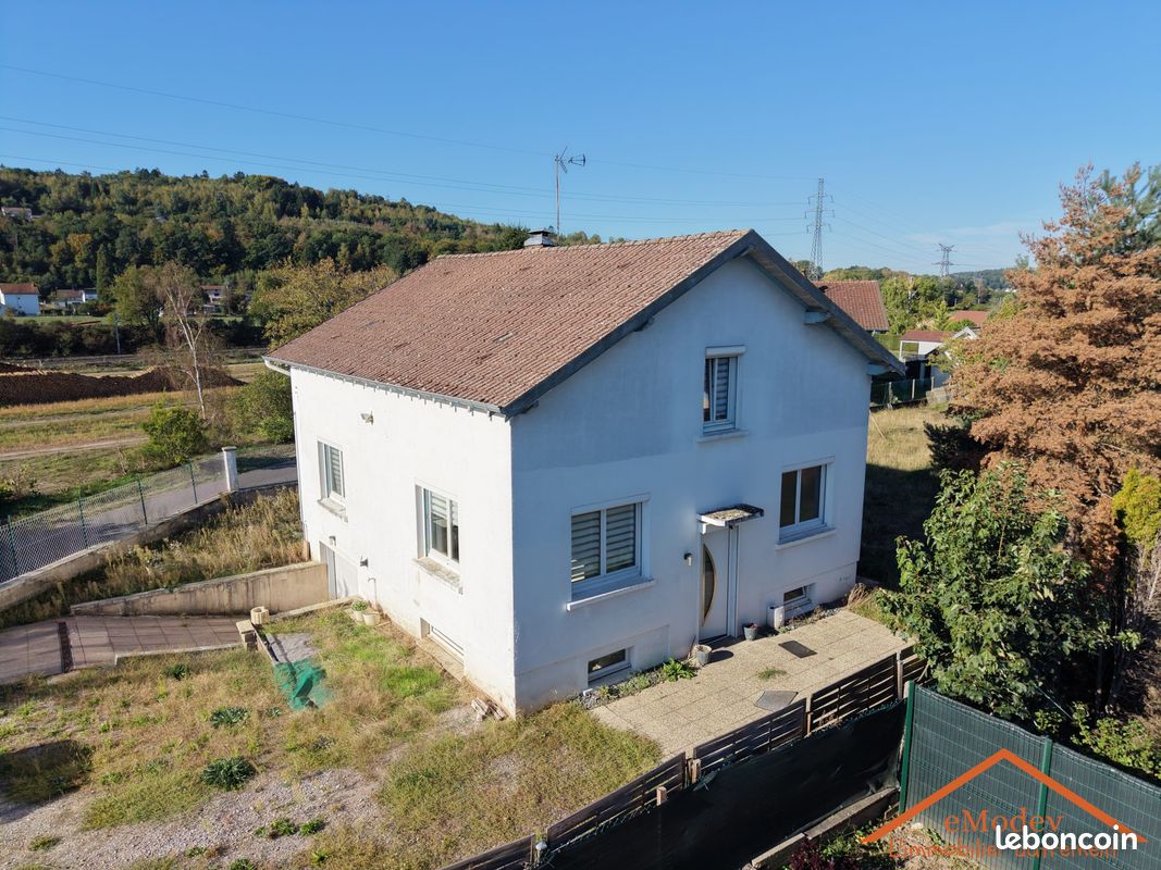Maison 6 pièces 110 m² · à Pouxeux · 110 m² · 180 000 €