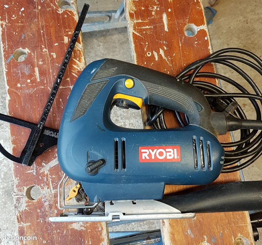 Scie sauteuse RYOBI filaire (image 3)