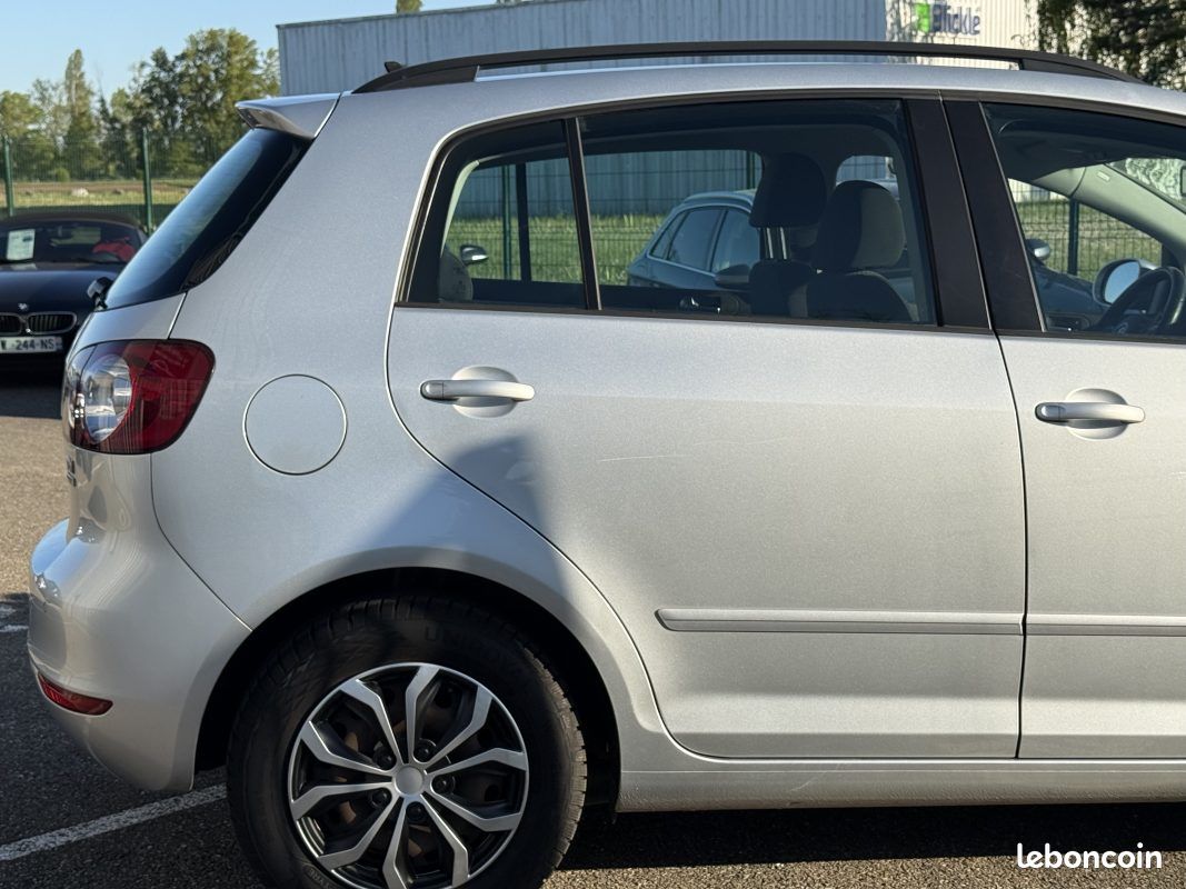 Volkswagen Golf Plus 1.6 TDI 105ch Confortline Garantie 6 Mois (image 14)