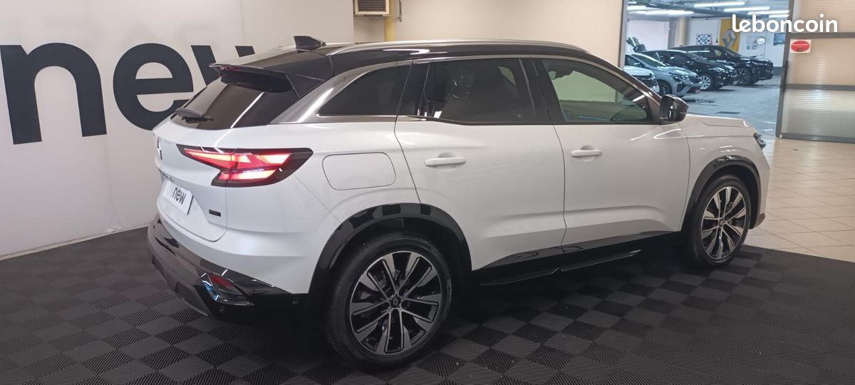 Renault Austral full hybrid E-Tech 200 ch Techno (image 17)
