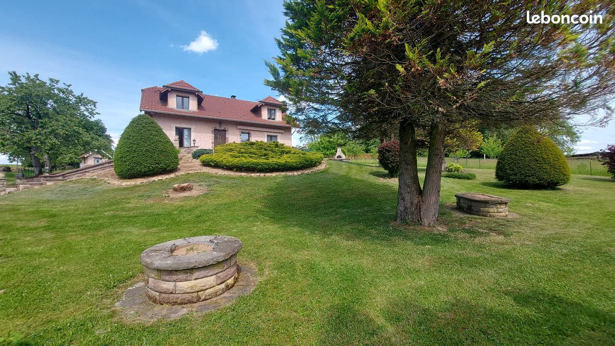 Maison 5 pièces 148 m² · à Fougerolles-Saint-Valbert · 148 m² · 245 000 €