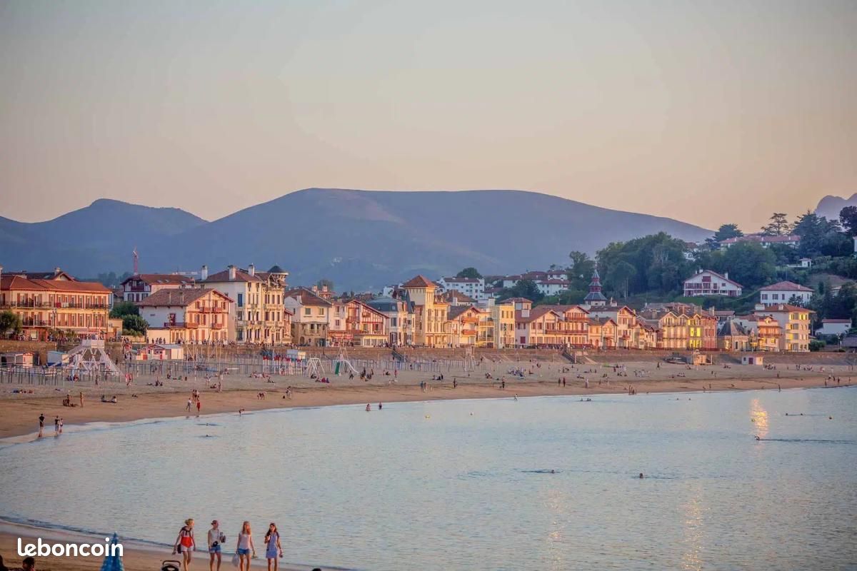 Appartement 1 pièce 38 m² · à Saint-Jean-de-Luz · 38 m² · 242 000 €