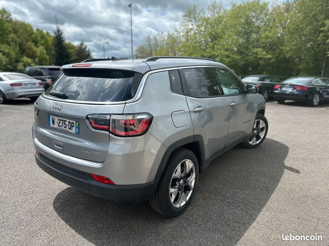 Jeep compass (image 4)