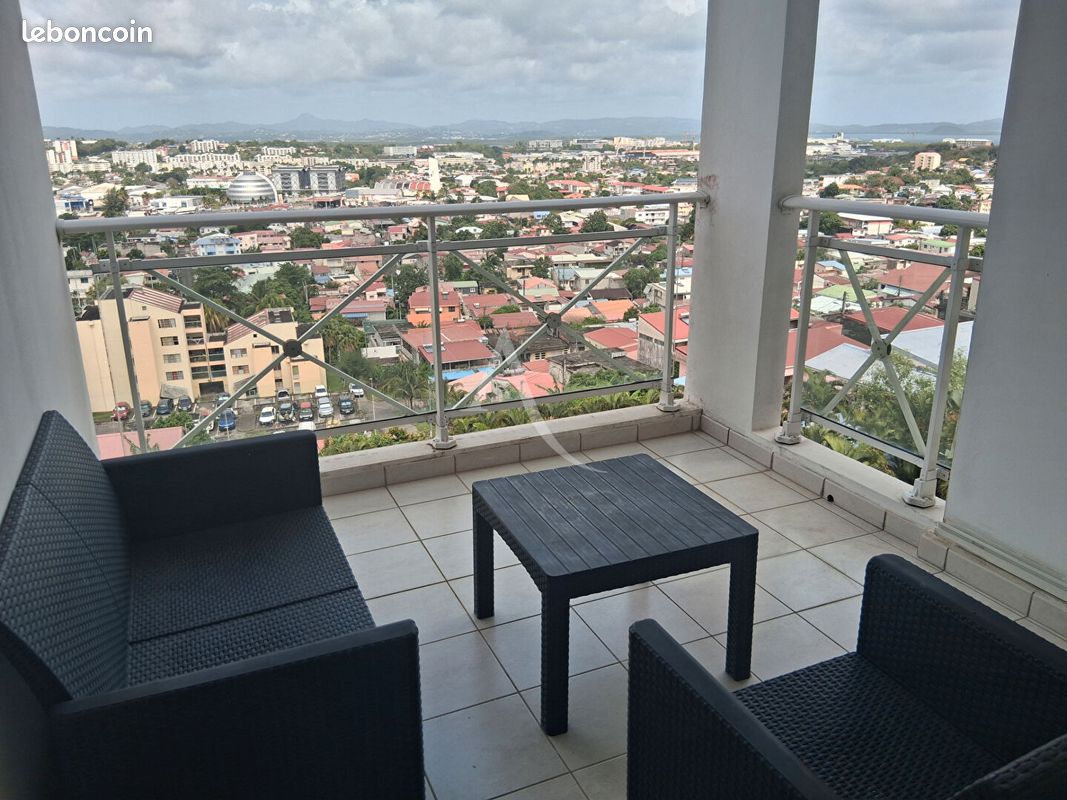 Appartement 2 pièces 47 m² · à Fort-de-France · 47 m² · 910 €