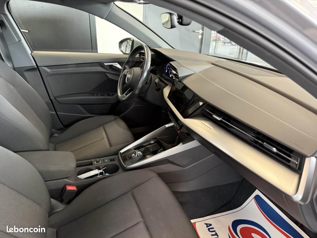 AUDI A3 SPORTBACK 35 TFSI 150 S-Tronic 7 DESIGN (image 21)