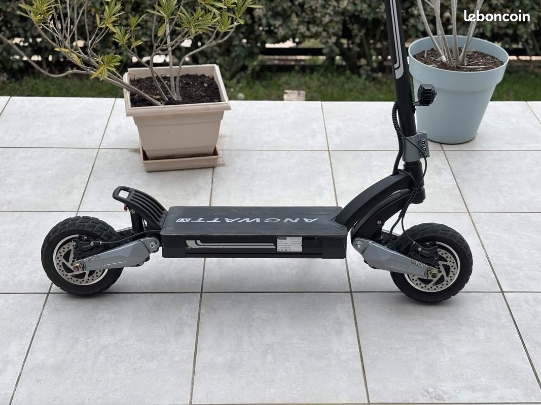 Trottinette électrique ANGWATT X1 – 3600W / 60V / 22,5Ah (image 8)
