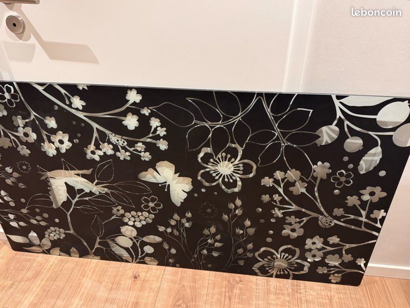 Plateau en verre (image 1)